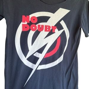 y2k Authentic No Doubt Concert Tshirt cut 80s style